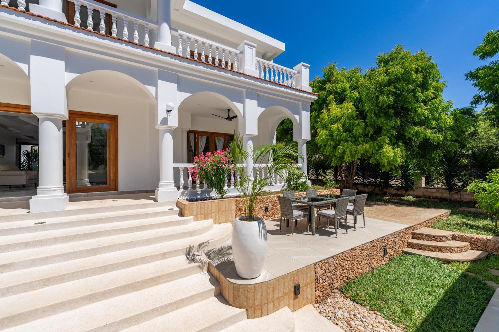 Villa Branca Diani Boutique Luxury & Personalized Service Diani Beach Exteriör bild